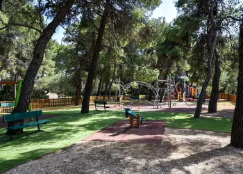 ΔΥΠΑ: Λήγει απόψε η προθεσμία για το πρόγραμμα παιδικών κατασκηνώσεων – Ποιοι δικαιούνται επιταγή