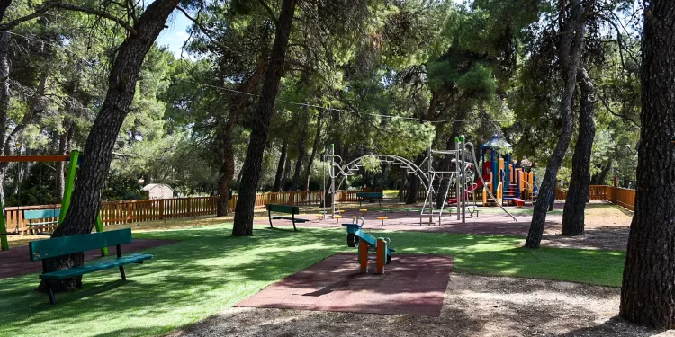 ΔΥΠΑ: Λήγει απόψε η προθεσμία για το πρόγραμμα παιδικών κατασκηνώσεων – Ποιοι δικαιούνται επιταγή