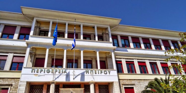 Καταπέλτης τα πορίσματα της ΕΑΔ για τον περιφερειάρχη Ηπείρου – Ξεκινά πειθαρχική και πιθανώς ποινική διερεύνηση