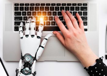 Τεχνητή Νοημοσύνη στην εργασία: Ταχεία υιοθέτηση, αμελητέα επίδραση σε κέρδη και ώρες εργασίας