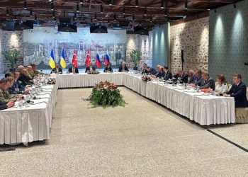 Χωρίς ειρηνευτική συμφωνία οι απευθείας συνομιλίες Ρωσίας–Ουκρανίας στην Κωνσταντινούπολη