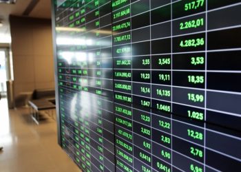 Ανάκαμψη χρηματιστηρίων εν μέσω αβεβαιότητας για δασμούς και δολάριο – Συνεχές ενδιαφέρον για χρυσό και ασήμι