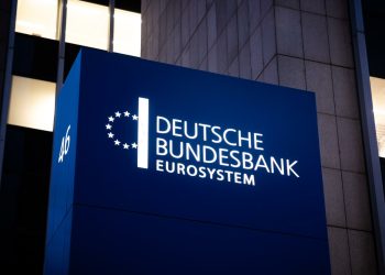 Bundesbank: Ύφεση στη Γερμανία έως το 2027 αν ξεσπάσει εμπορικός πόλεμος