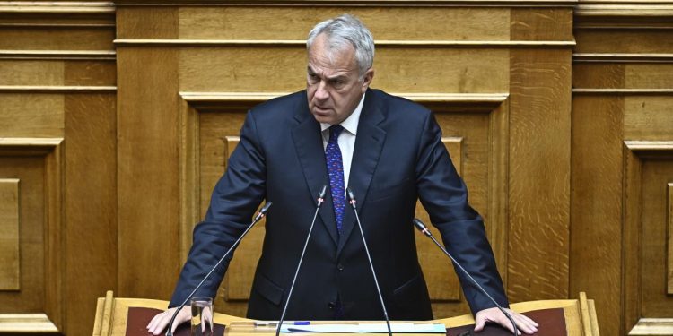 Παραιτήθηκαν Βορίδης και τρεις Υφυπουργοί – «Καμπανάκι» για το σκάνδαλο του ΟΠΕΚΕΠΕ