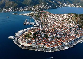 Πόρος: Το νησί του Σαρωνικού με την ιστορία και τη φυσική ομορφιά
