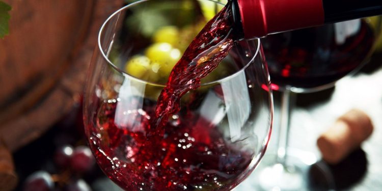 Πώς να κάνουμε το ελληνικό κρασί εμπειρία που δεν ξεχνιέται
