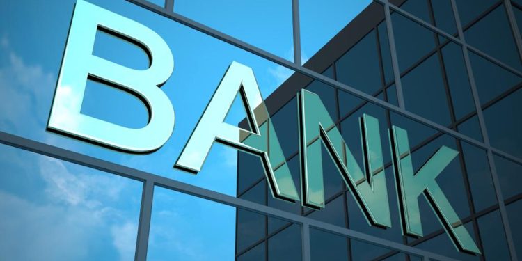 Η νέα εποχή για τις ελληνικές τράπεζες: Λιγότερα καταστήματα, λιγότεροι εργαζόμενοι