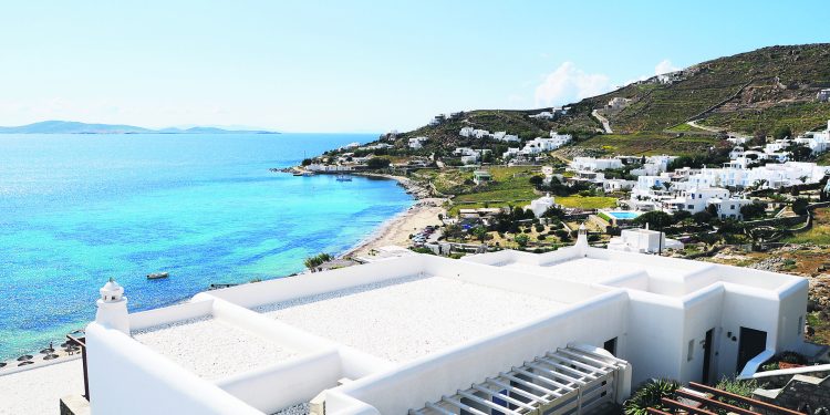 Ανοδική πορεία για την αγορά ακινήτων σε Αργολίδα, Κορινθία και Εύβοια