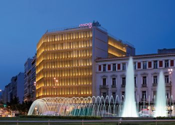 Real Estate: Ποιοι επενδύουν δυναμικά στον ελληνικό τουρισμό