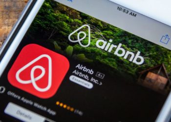 παράταση περιορισμών στα Airbnb