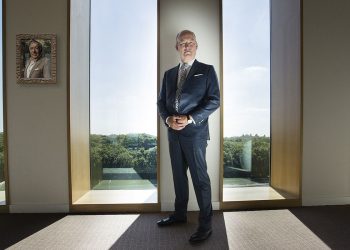 Χένρι Χόλτερμαν: Παράδεισος επενδύσεων η Ελλάδα