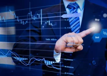 Προειδοποίηση Τραμπ για νέους δασμούς: Πλήγμα στην ανάπτυξη για Ελλάδα και χώρες της Κεντρικής Ευρώπης