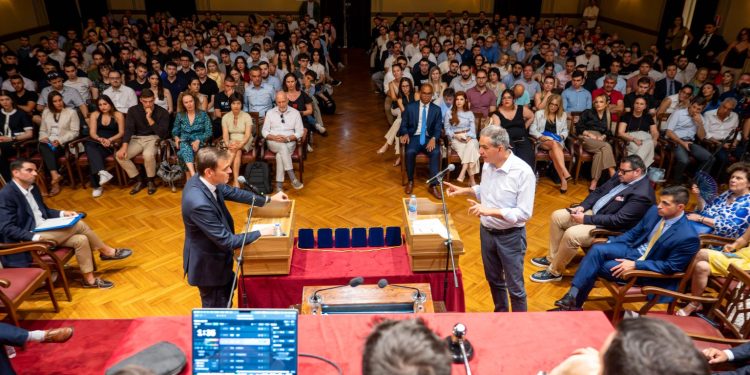 Debate House: Με επιτυχία ολοκληρώθηκε το μεγαλύτερο καλοκαιρινό πολιτικό debate του 2025