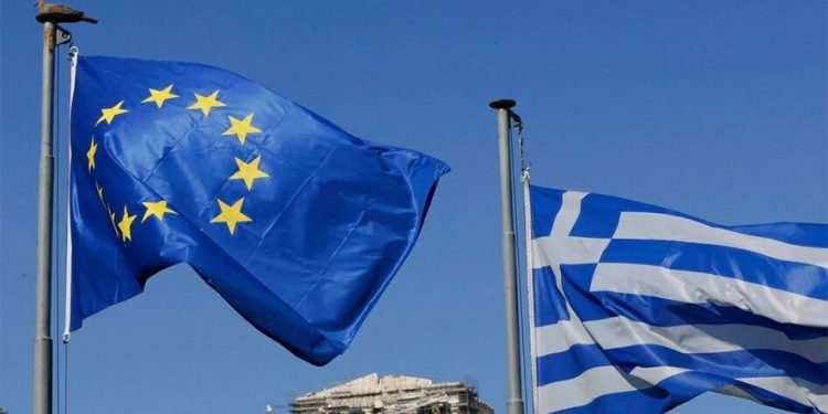 Ελληνική οικονομία: Τριπλή πίεση από πληθωρισμό, τέλος στο πλαφόν κέρδους και πτώση προσδοκιών