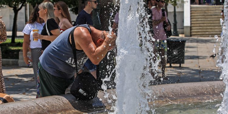 Καύσωνας μέχρι την Τετάρτη