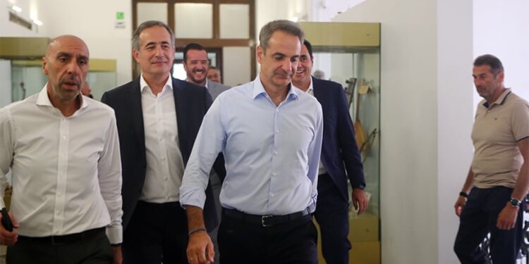 Μητσοτάκης – ΣΕΒΕ: Στο επίκεντρο οι εξαγωγές, η ανταγωνιστικότητα και η μείωση του κόστους για τις επιχειρήσεις