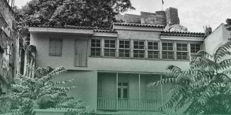 Attica Horizon: Το εμβληματικό σπίτι του Αντωνάκη και της Ελενίτσας στην Πλάκα