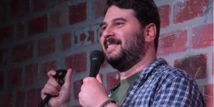 Σάλος με την απόλυση του ηθοποιού Πάρι Ρούπου