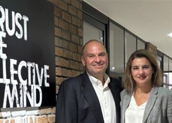 Η STIRIXIS Group ιδρύθηκε το 1996 από τον Αλέξανδρο Αθανασούλα, CEO & Πρόεδρο, και την Έλενα Κυρνασίου-Αθανασούλα, Αντιπρόεδρος & Γενική Διευθύντρια, και δραστηριοποιείται σε 29 χώρες με πάνω από 850 έργα.