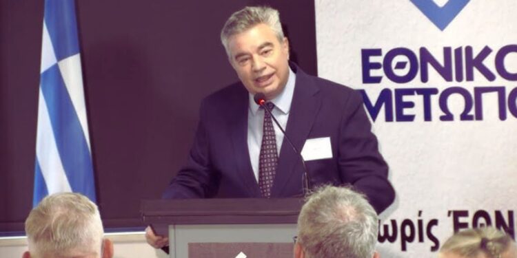 Μάνος Κώνστας