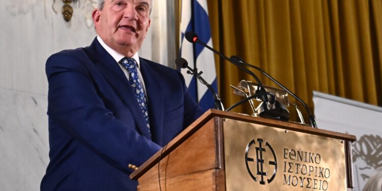 Καραμανλης - Εκδήλωση προς τιμήν της Άννας Ψαρούδα Μπενάκη στην Παλιά Βουλή