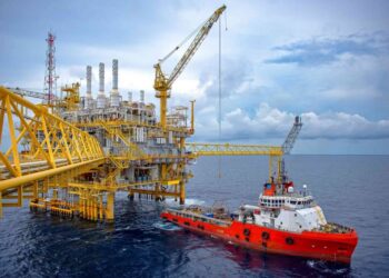 Chevron–Helleniq Energy αναλαμβάνουν επίσημα τέσσερα θαλάσσια οικόπεδα σε Κρήτη και Πελοπόννησο