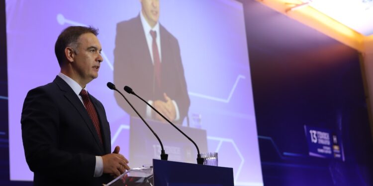 , ο Πρόεδρος του ΞΕΕ, Αλέξανδρος Βασιλικός