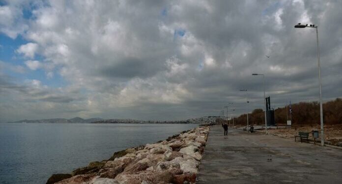 Καιρός: Ισχυρές βροχές σε βόρειο Ιόνιο και Ήπειρο