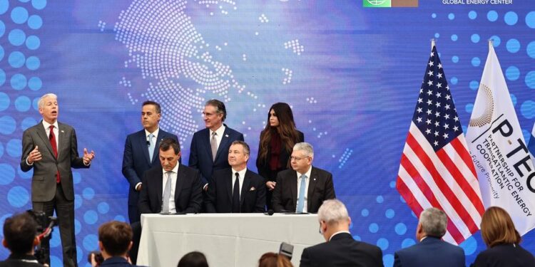 Η Ελλάδα ως πύλη για το αμερικανικό LNG: Το τεχνικό πλαίσιο και τα πραγματικά διακυβεύματα