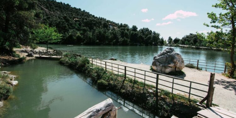 λίμνη Μπελέτσι