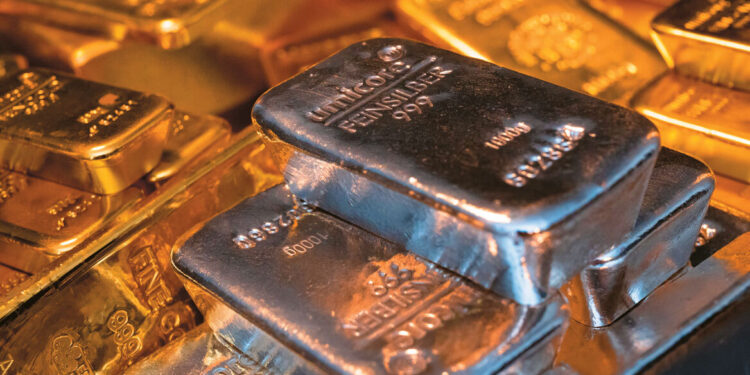 Το ασήμι έφτασε σε ιστορικά υψηλά επίπεδα το 2025