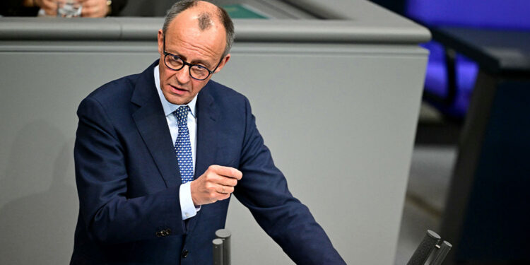 Φρίντριχ Μερτς