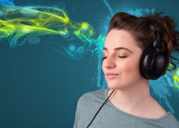 Μπορεί η μουσική να προστατεύσει τον εγκέφαλό σας; Μελέτη δείχνει πώς μπορεί να βοηθήσει