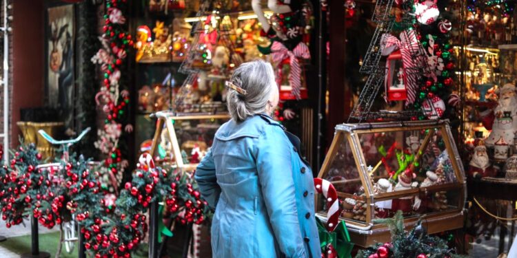 Αθήνα: Αγορές κατά το εορταστικό ωράριο Χριστουγέννων