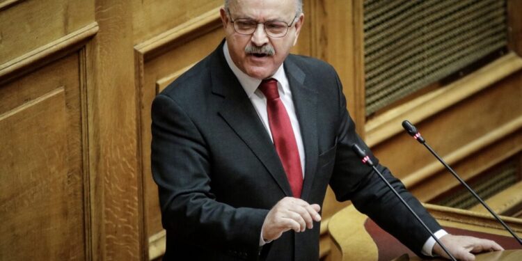 Δημήτρης Σταμάτης