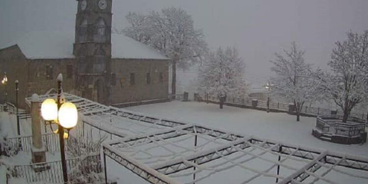 Πρώτα χιόνια σε Ήπειρο και Δυτική Μακεδονία