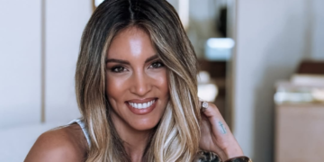 Αθηνά Οικονομάκου