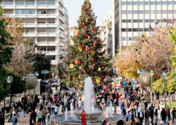 Καιρός: Ήπιες συνθήκες έως Παρασκευή, αλλαγή σκηνικού από το Σαββατοκύριακο