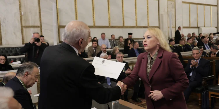 Βραβείο Ποίησης της Ακαδημίας Αθηνών στη Γκέλη Ντηλιά για το έργο «Το στίγμα των βάλτων»