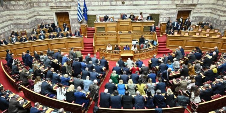 Βουλή: Υπερψηφίστηκε το νομοσχέδιο για το Νέο Εθνικό Πρόγραμμα Ανάπτυξης και τη μεταφορά του ΟΠΕΚΕΠΕ στην ΑΑΔΕ
