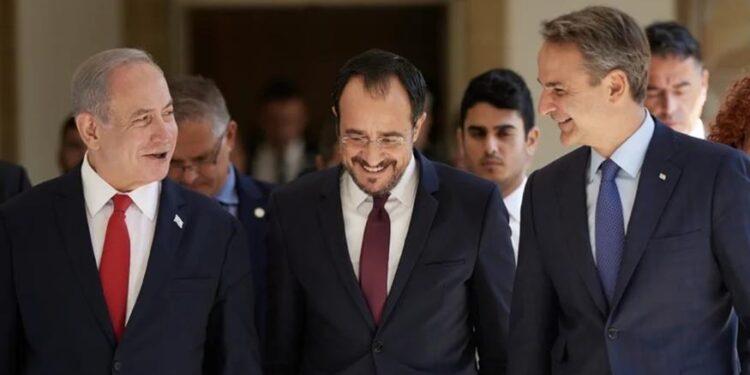 Μητσοτάκης σε  Ιεροσόλυμα και Δυτική Όχθη: Τριμερής με Νετανιάχου και Χριστοδουλίδη και συνάντηση με Αμπάς