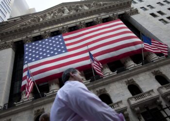 Η εικόνα της Wall Street και η πίεση σε ομόλογα και bitcoin amid ανησυχιών για την αγορά εργασίας