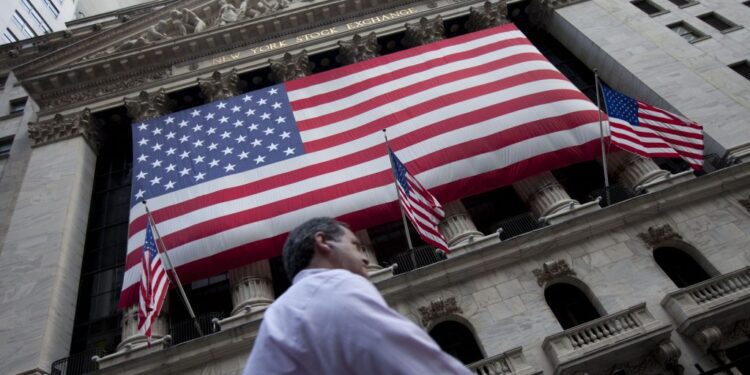 Η εικόνα της Wall Street και η πίεση σε ομόλογα και bitcoin amid ανησυχιών για την αγορά εργασίας