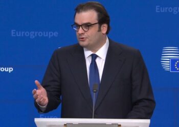 Στον «τιμόνι» του ESM ο Κυριάκος Πιερρακάκης: ο ισχυρός συμβολισμός για την Ελλάδα μετά τα μνημόνια