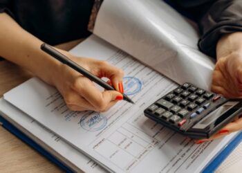 Πλήρες «πόθεν έσχες» για όλους