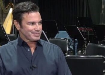 Μάριος Φραγκούλης: Θέλω να γίνω ανάδοχος γονέας – Κι εγώ μεγάλωσα ως υιοθετημένο παιδί