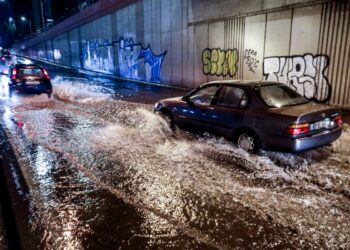 Η Αττική στο επίκεντρο της κακοκαιρίας Byron – Σοβαρά προβλήματα στις μετακινήσεις