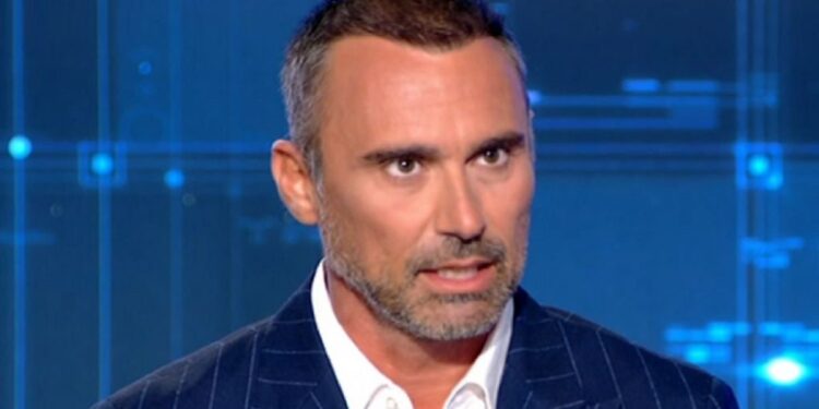 Γιώργος Καπουτζίδης: «Στο Παρά Πέντε ήταν η παρέα που δεν είχα στην εφηβεία μου» – Η εξομολόγηση πριν το reunion