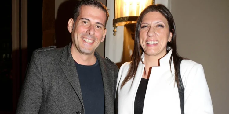 Χριστουγεννιάτικες ευχές μέσω Instagram από τον Διαμαντή Καραναστάση και τη Ζωή Κωνσταντοπούλου