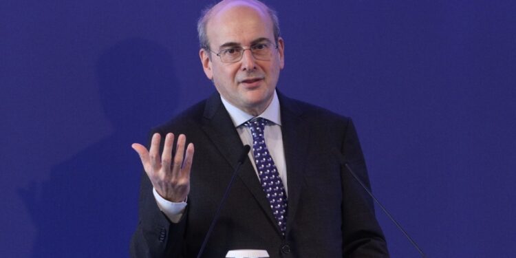 Χατζηδάκης: Οι μεταρρυθμίσεις στο επίκεντρο της κυβερνητικής πολιτικής – «Ώρα διαλόγου με τους αγρότες»